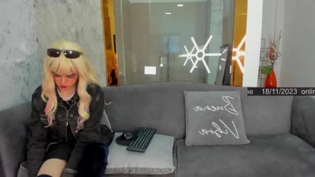 Thumbnail 1, disaster_queen's Stream at Chaturbate, 19 months ago