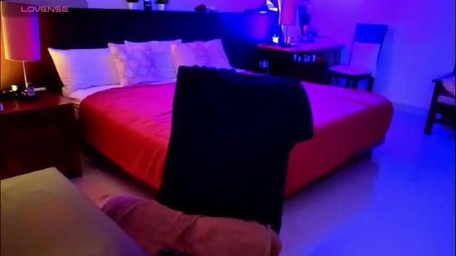 Image 2 of disney__princess Stream on Chaturbate on 2 months ago