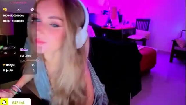 Thumbnail 1, disney__princess's Stream at Chaturbate, 1 month ago