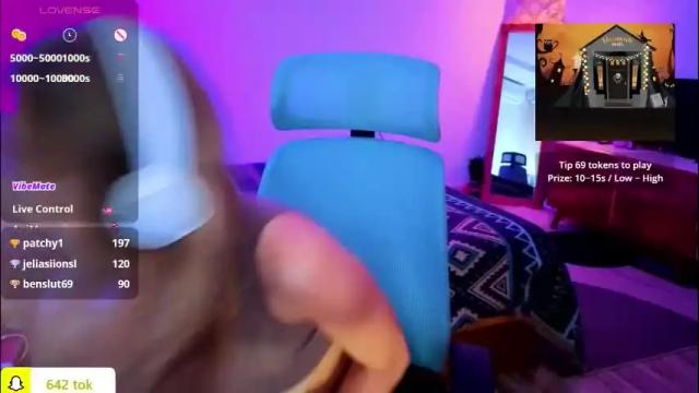 Image 3 of disney__princess Stream on Chaturbate on 12 days ago