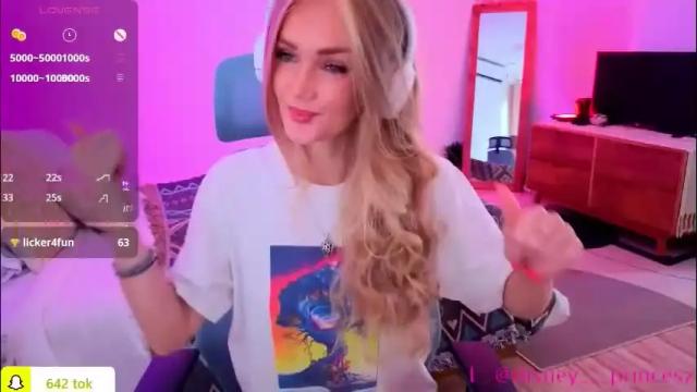 Image 4 of disney__princess Stream on Chaturbate on 1 month ago