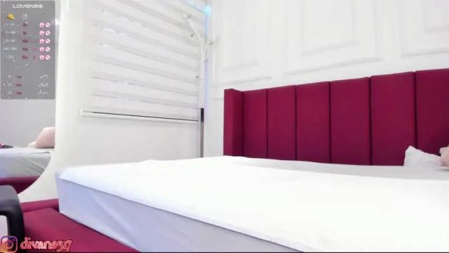 Image 2 of diva_monroe Stream on Chaturbate on 15 months ago