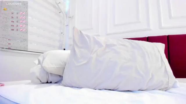 Image 4 of diva_monroe Stream on Chaturbate on 15 months ago