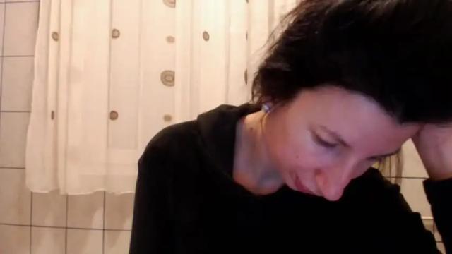 Image 2 of divine_angel Stream on Chaturbate on 14 months ago