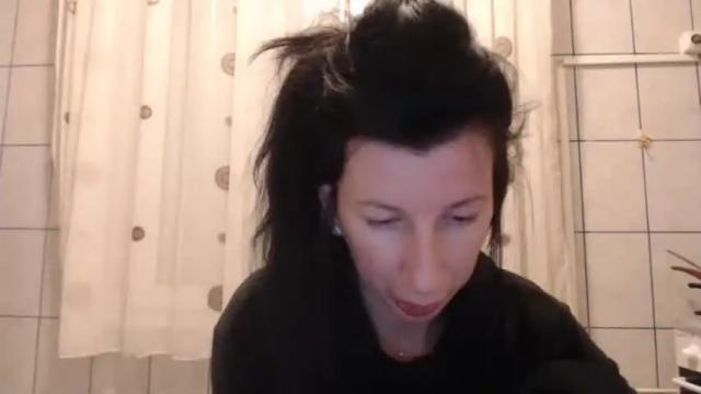 Image 10 of divine_angel Stream on Chaturbate on 17 months ago