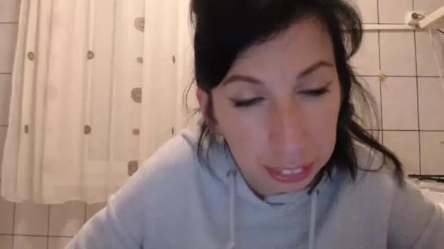 Image 8 of divine_angel Stream on Chaturbate on 13 months ago
