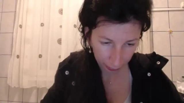 Image 2 of divine_angel Stream on Chaturbate on 12 months ago