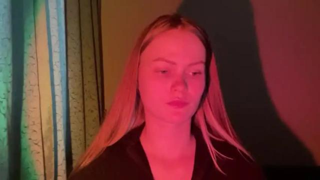 Image 8 of divine_hannah Stream on Chaturbate on 13 months ago
