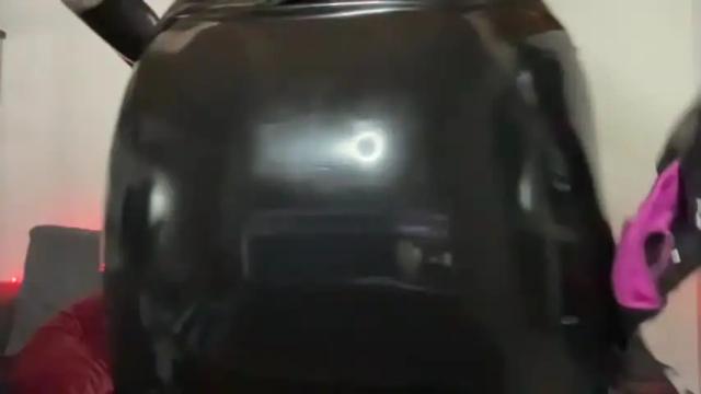 Image 10 of divinelea Stream on Chaturbate on 21 months ago