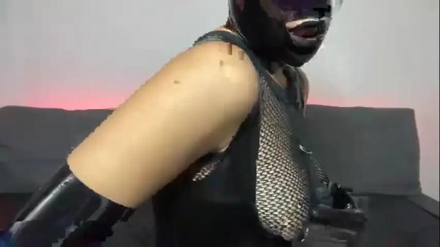 Image 8 of divinelea Stream on Chaturbate on 20 months ago