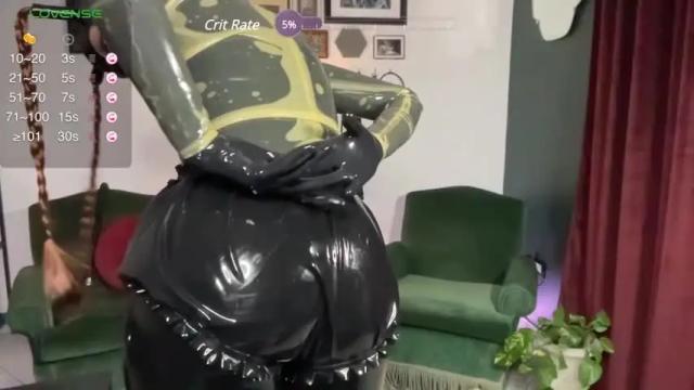 Image 11 of divinelea Stream on Chaturbate on 17 months ago
