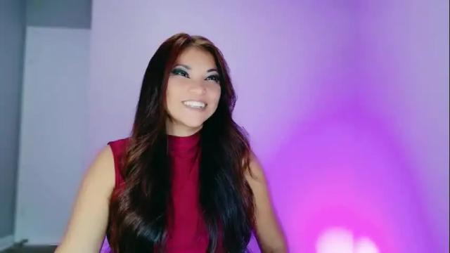 Image 6 of divinelynn Stream on Chaturbate on 4 months ago