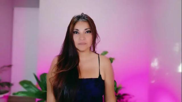 Image 12 of divinelynn Stream on Chaturbate on 1 month ago