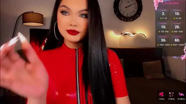 Image 3 of divinequeen Stream on Chaturbate on 1 month ago