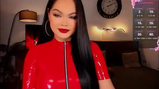 Image 4 of divinequeen Stream on Chaturbate on 1 month ago