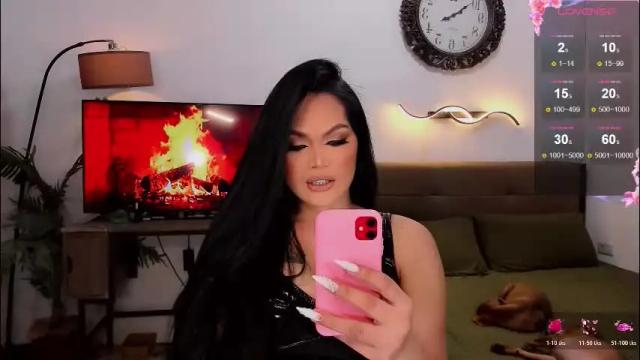 Image 8 of divinequeen Stream on Chaturbate on 29 days ago