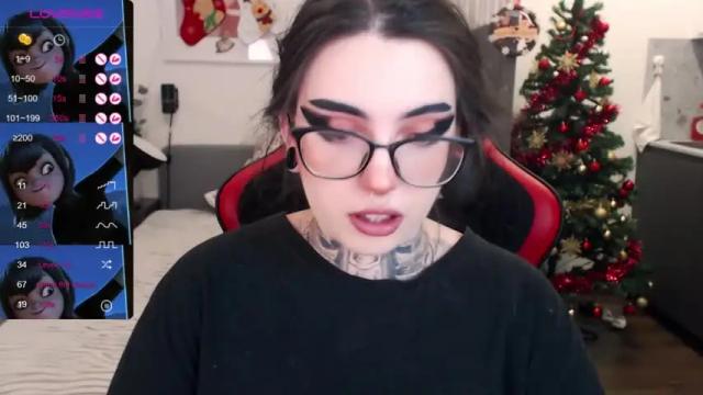 Image 6 of dixi_pixi_ Stream on Chaturbate on 17 months ago
