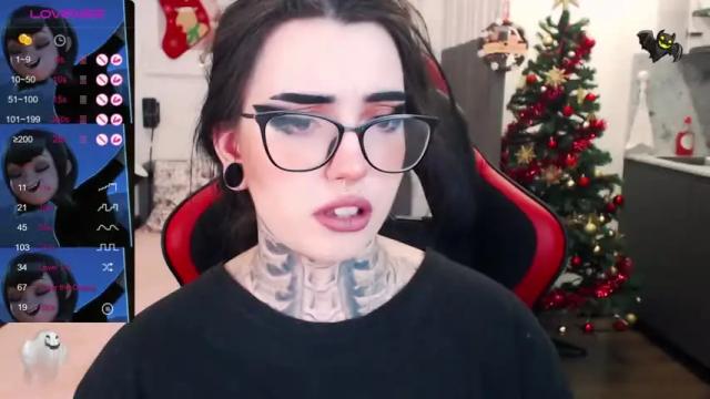 Thumbnail 1, dixi_pixi_'s Stream at Chaturbate, 17 months ago