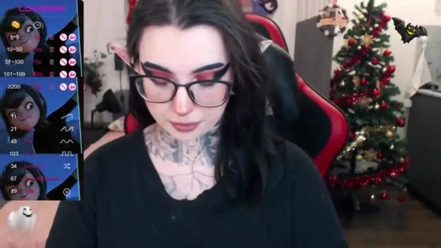 Image 11 of dixi_pixi_ Stream on Chaturbate on 16 months ago