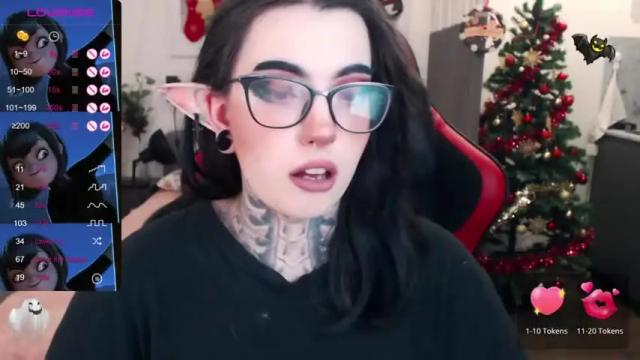 Image 8 of dixi_pixi_ Stream on Chaturbate on 16 months ago