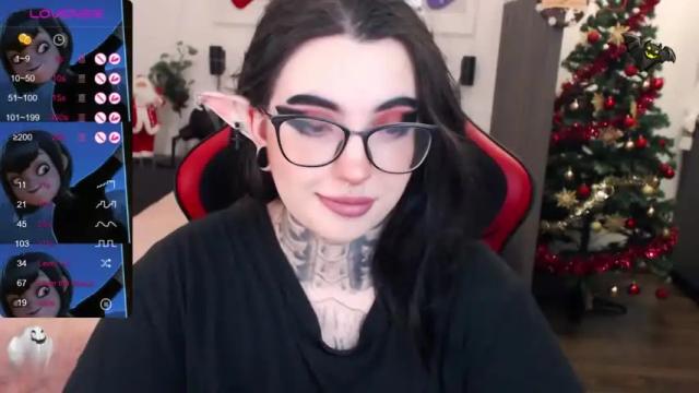 Image 6 of dixi_pixi_ Stream on Chaturbate on 16 months ago