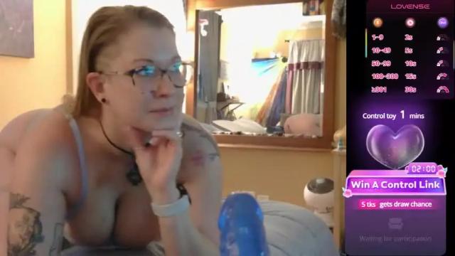 Image 3 of dixie_comanche Stream on Chaturbate on 1 month ago