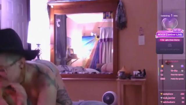 Image 4 of dixie_comanche Stream on Chaturbate on 1 month ago
