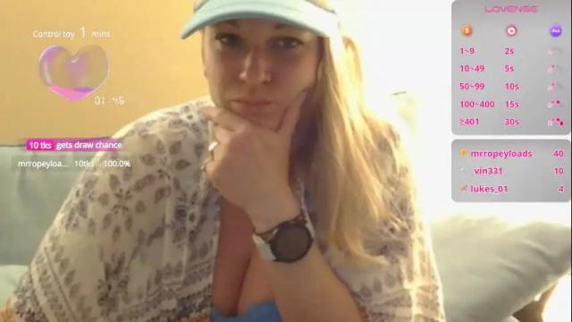Image 7 of dixie_comanche Stream on Chaturbate on 20 days ago