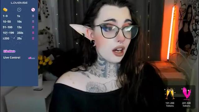 Image 3 of dixipixi_ Stream on Chaturbate on 1 month ago