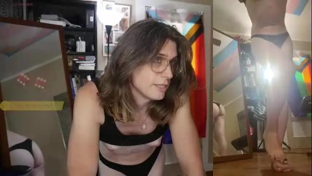 Image 3 of dixyrae Stream on Chaturbate on 3 months ago