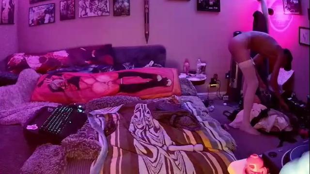 Image 12 of dizzythedoggo Stream on Chaturbate on 2 months ago