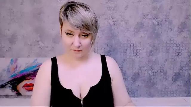 Image 8 of djullia Stream on Chaturbate on 17 days ago