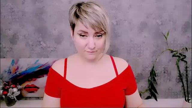 Image 8 of djullia Stream on Chaturbate on 27 days ago