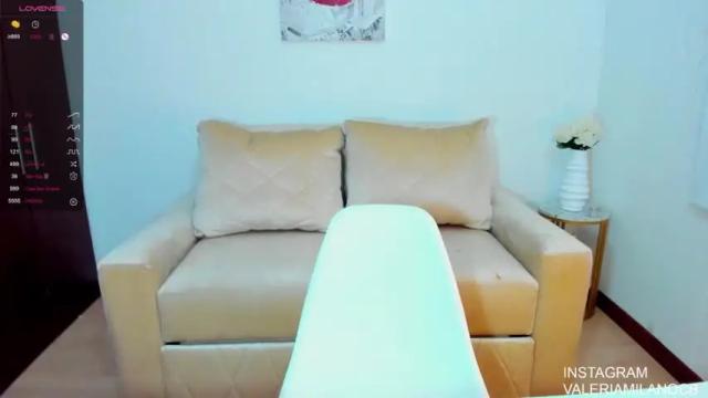 Image 8 of dolcce_peccato Stream on Chaturbate on 21 months ago