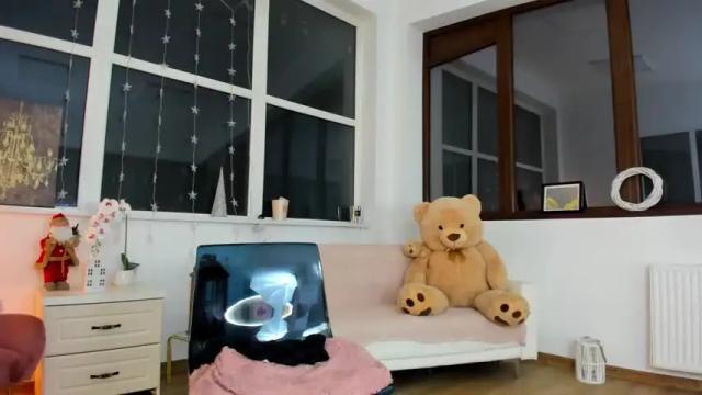 Image 7 of dolce_eva Stream on Chaturbate on 17 months ago