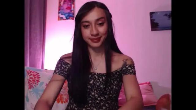 Image 3 of dolceclown_ Stream on Chaturbate on 14 days ago