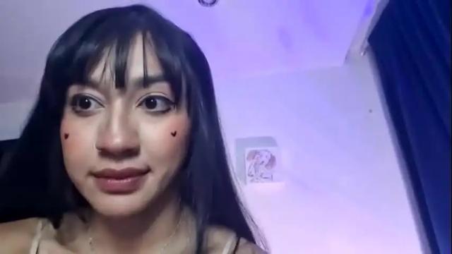 Image 4 of dolceclown_ Stream on Chaturbate on 3 months ago