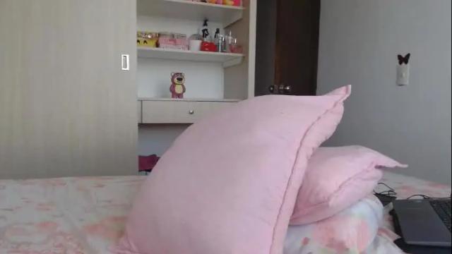 Image 8 of dolcevainin Stream on Chaturbate on 3 months ago