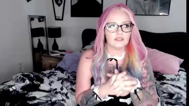 Image 10 of doll4sir Stream on Chaturbate on 19 months ago