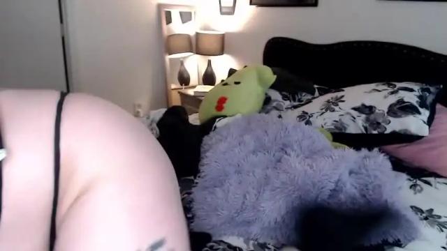 Image 7 of doll4sir Stream on Chaturbate on 18 months ago