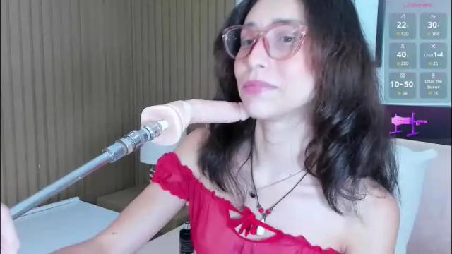 Image 2 of doll_bella_ Stream on Chaturbate on 21 days ago