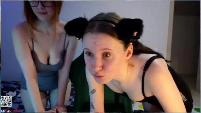 Image 2 of doll_lesli Stream on Chaturbate on 1 month ago