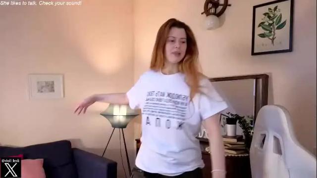 Image 2 of doll_lesli Stream on Chaturbate on 26 days ago