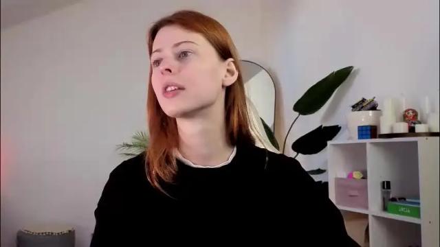 Image 3 of doll_lesli Stream on Chaturbate on 1 month ago