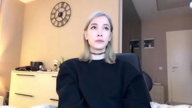 Image 4 of doll_more Stream on Chaturbate on 14 months ago