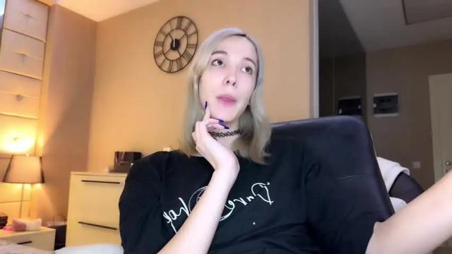 Image 6 of doll_more Stream on Chaturbate on 14 months ago