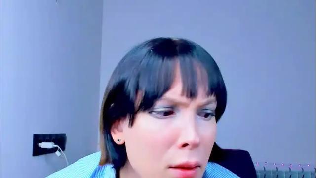 Image 2 of doll_more Stream on Chaturbate on 4 months ago