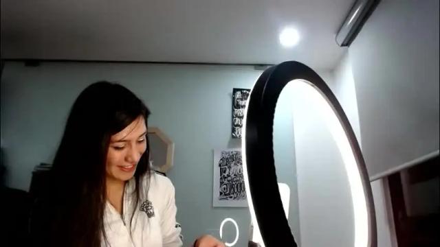 Image 3 of doll_sary Stream on Chaturbate on 1 month ago