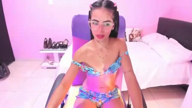 Image 4 of doll_squirtt Stream on Chaturbate on 14 months ago