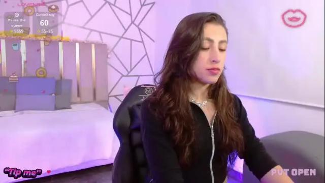 Image 6 of doll_tay Stream on Chaturbate on 1 month ago